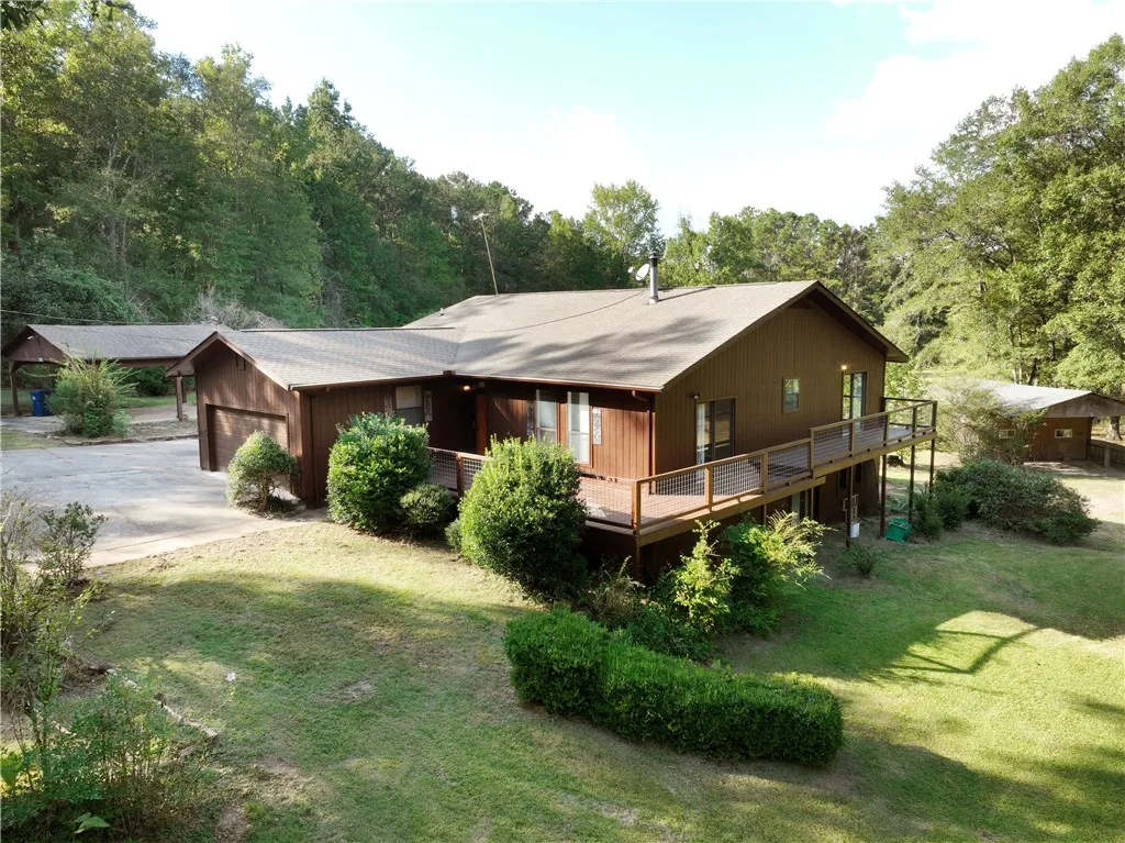 Welcome to 231 Lee Road 395