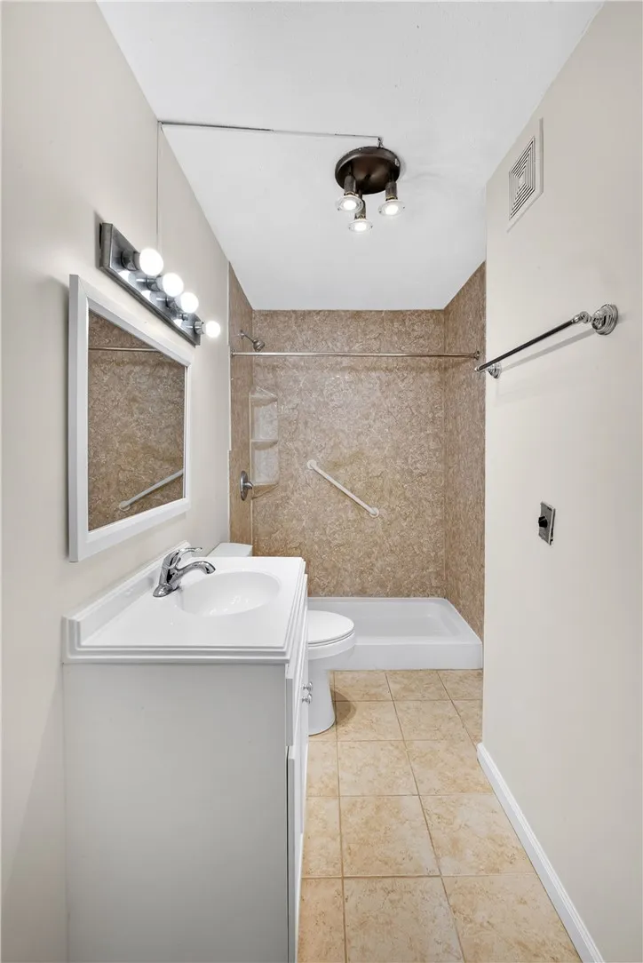 Full downstairs bath
