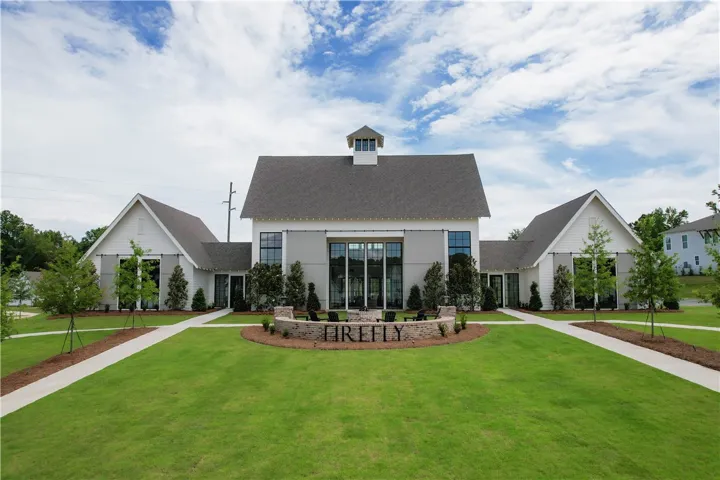 288 Summer Street, Opelika, Alabama 36804