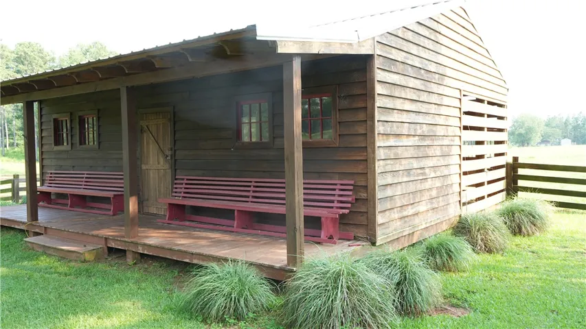 1362 N Friendship Drive, Greenville, Alabama 36037