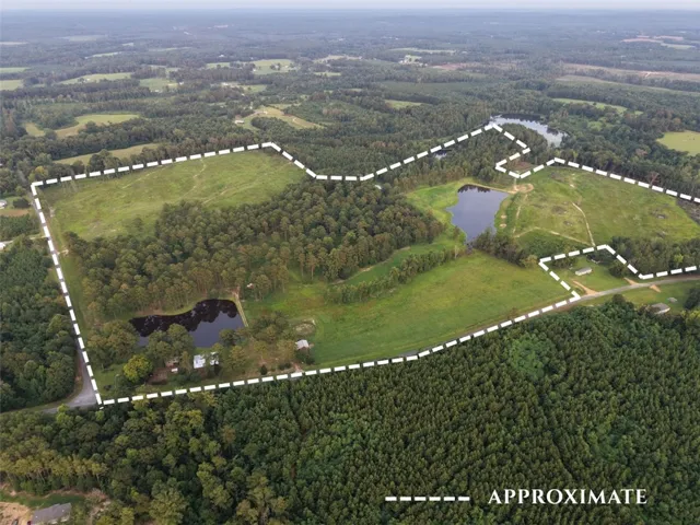 1362 N Friendship Drive, Greenville, Alabama 36037