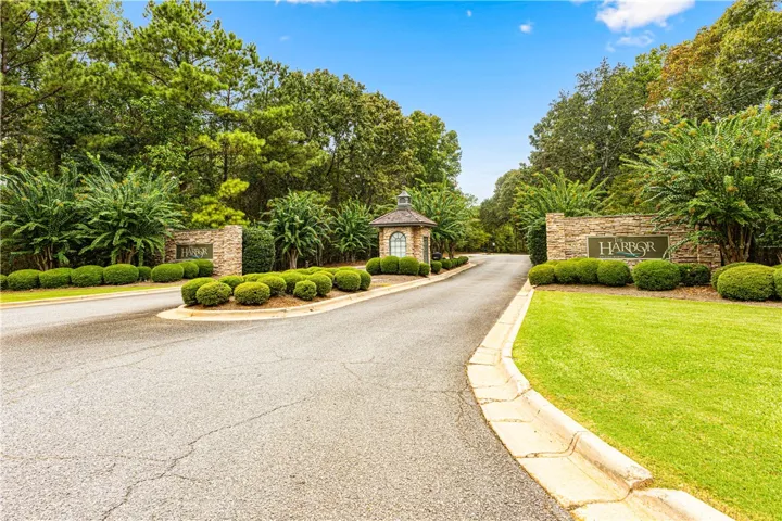211 Long Branch Drive, Dadeville, Alabama 36853