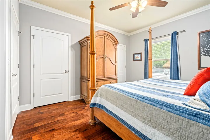 836 W Glenn Avenue, Auburn, Alabama 36830