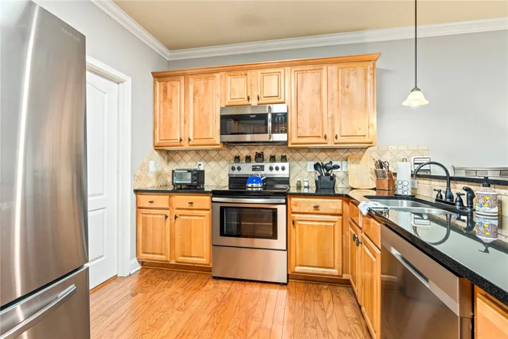 836 W Glenn Avenue, Auburn, Alabama 36830