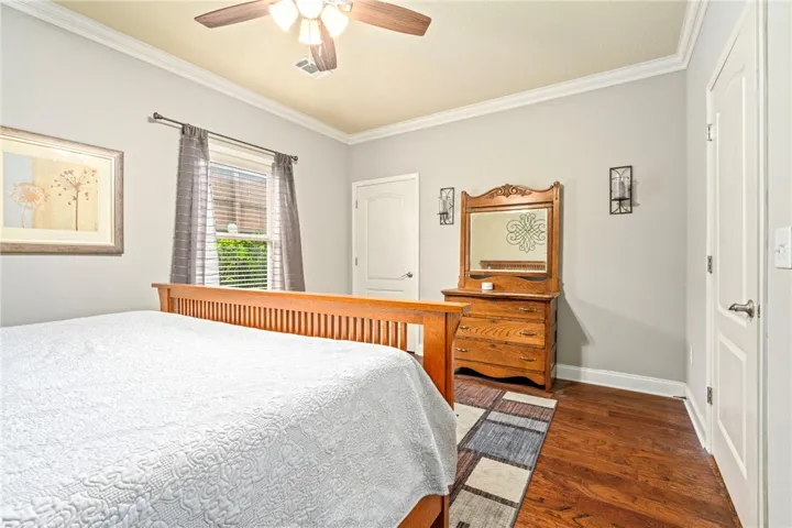 836 W Glenn Avenue, Auburn, Alabama 36830