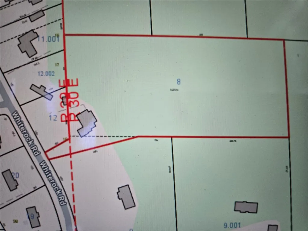 Lot 8 - 5.22 acre lot with direct access to Whiterock Rd.