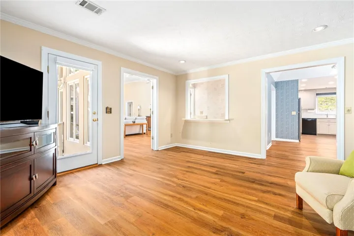 638 Woody Drive, Auburn, Alabama 36832