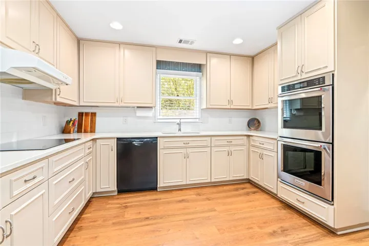638 Woody Drive, Auburn, Alabama 36832