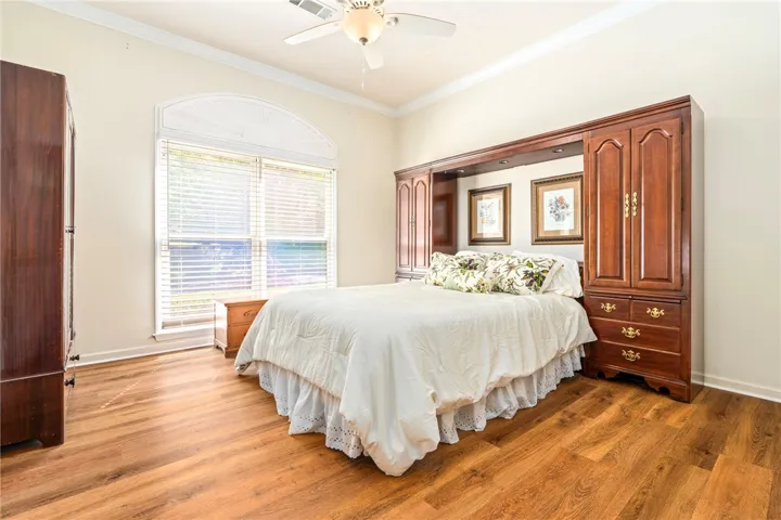 638 Woody Drive, Auburn, Alabama 36832