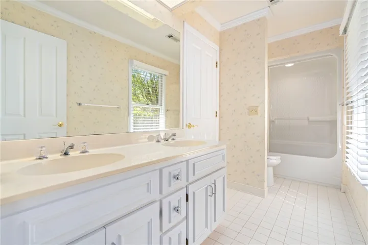 638 Woody Drive, Auburn, Alabama 36832