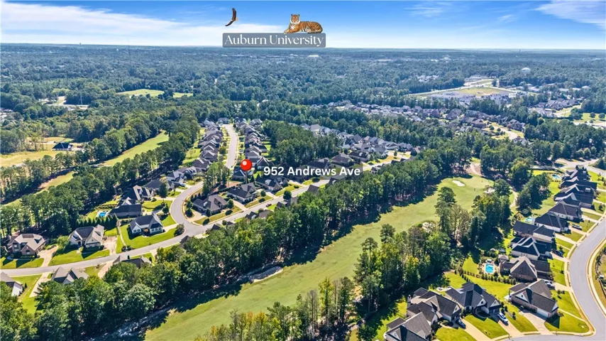952 Andrews Avenue, Auburn, Alabama 36832