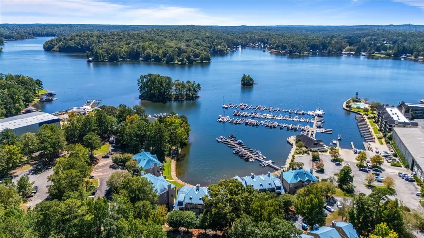 Harbor Pointe Marina