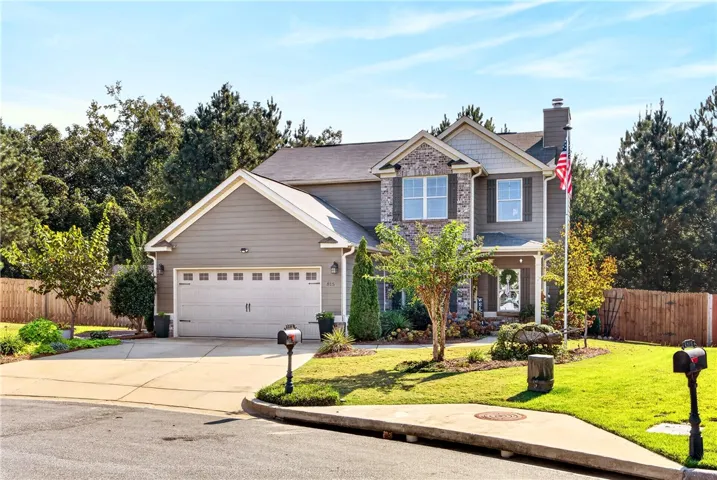 815 Lori Lane, Opelika, Alabama 36804