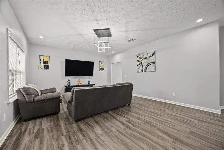 75 Willow Trace Drive, Phenix City, Alabama 36869