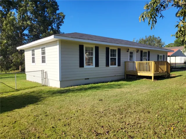 6721 18th Street Sw, Lanett, Alabama 36863
