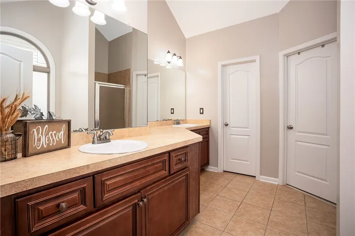 3007 Mckinley Drive, Opelika, Alabama 36804
