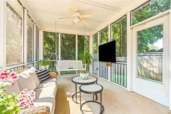 1944 Hillbrook Circle, Auburn, Alabama 36830