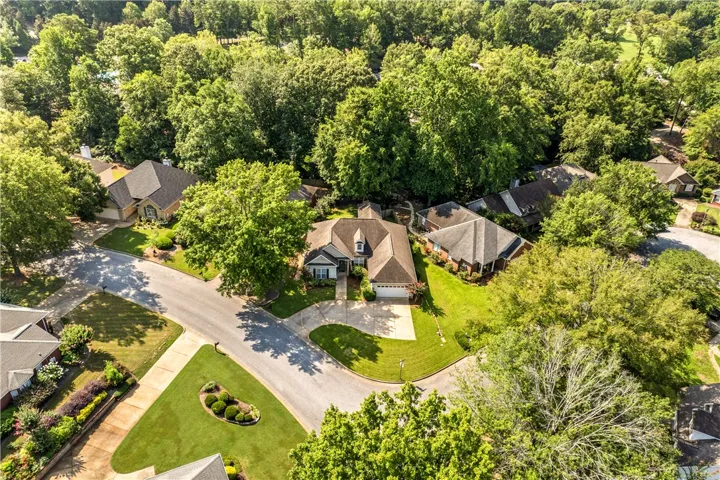 1944 Hillbrook Circle, Auburn, Alabama 36830