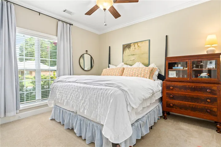 1944 Hillbrook Circle, Auburn, Alabama 36830