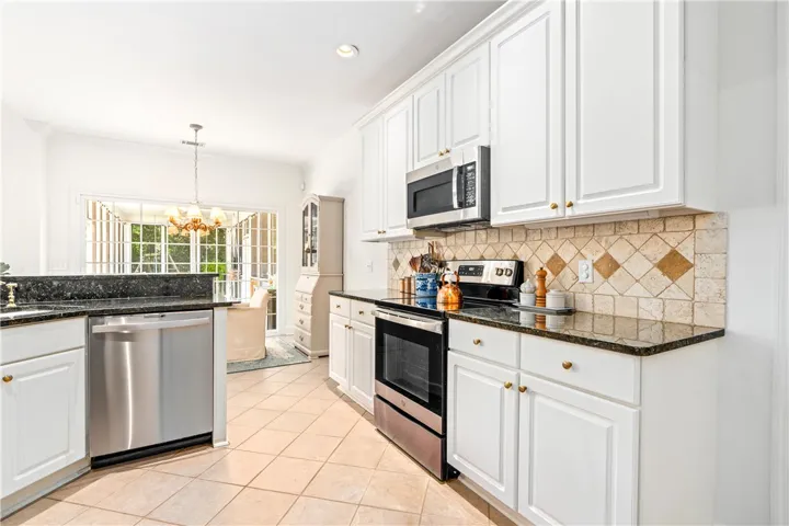 1944 Hillbrook Circle, Auburn, Alabama 36830