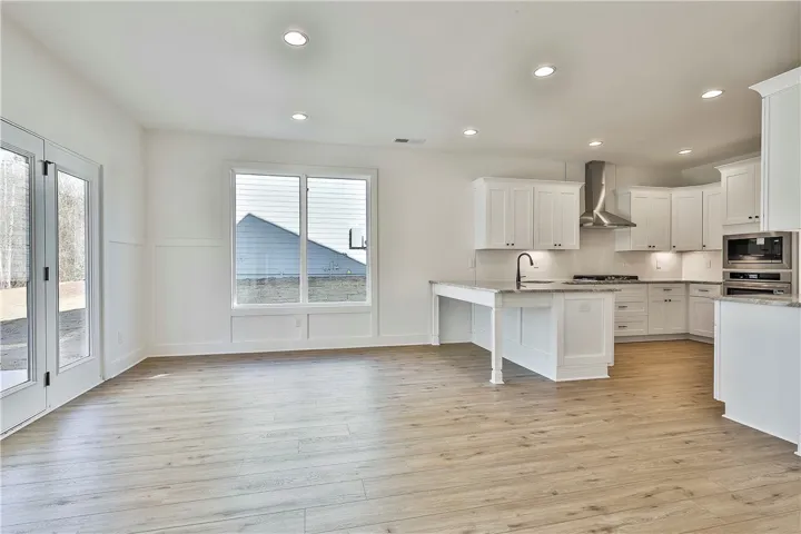 856 Asheton Drive 43, Opelika, Alabama 36801
