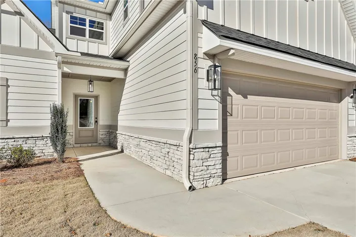 856 Asheton Drive 43, Opelika, Alabama 36801