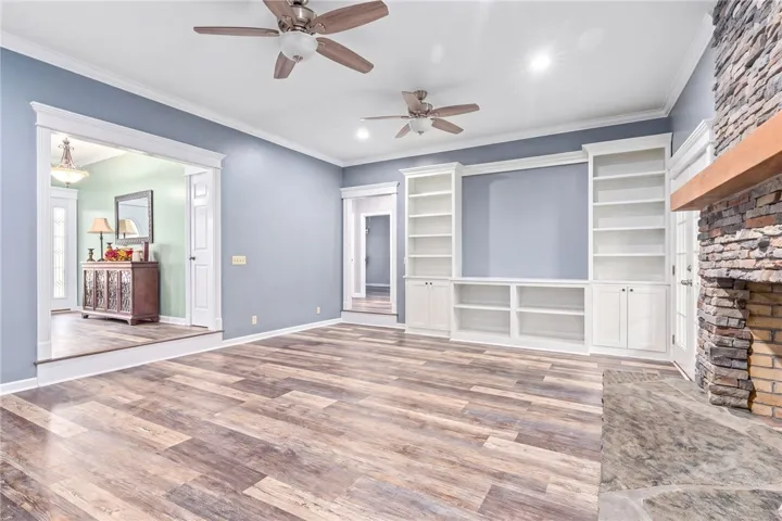 174 Oakview Way, Roanoke, Alabama 36274