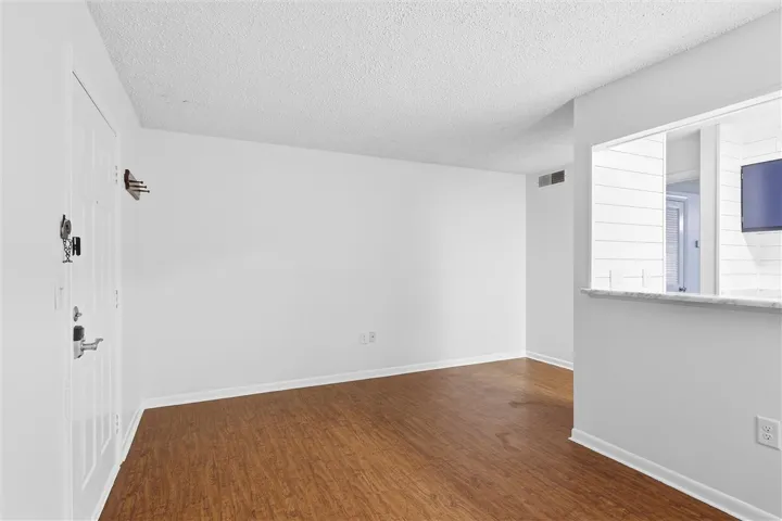 166 E University Drive K108, Auburn, Alabama 36832