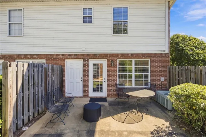 1477 Donahue Drive N 2007, Auburn, Alabama 36830