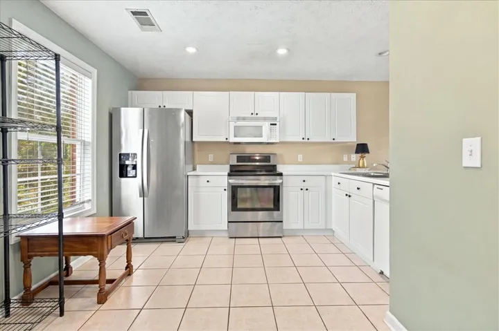1477 Donahue Drive N 2007, Auburn, Alabama 36830