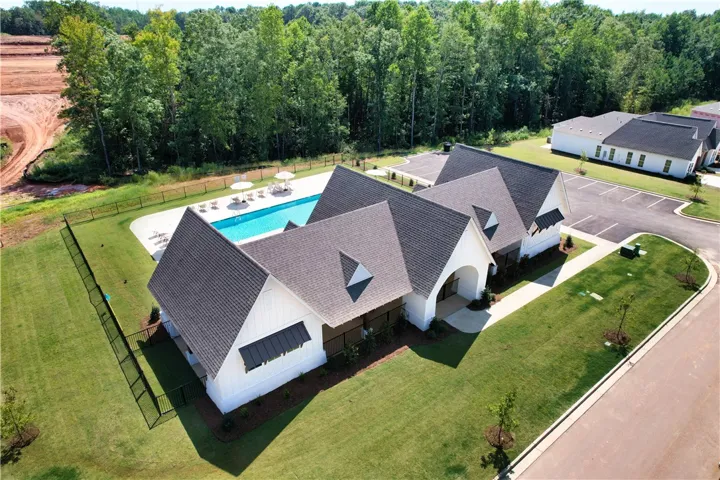1025 Hunters Way, Opelika, Alabama 36801