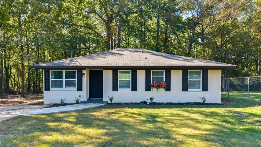 Move in ready all-brick home