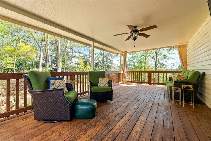 202 N 17th Avenue, Lanett, Alabama 36863