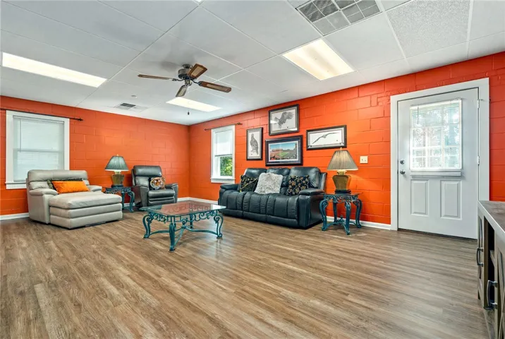 202 N 17th Avenue, Lanett, Alabama 36863