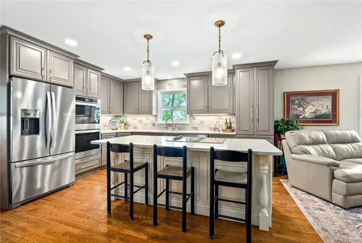 202 N 17th Avenue, Lanett, Alabama 36863