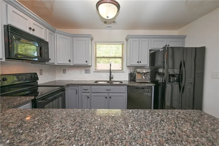 2706 Brittany Lane, Opelika, Alabama 36804