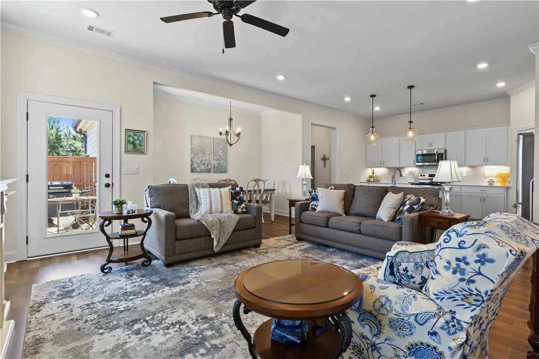 Classy, open spaces with over 9' ceilings, crown & recessed lighting.