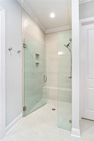 Zero entry primary shower