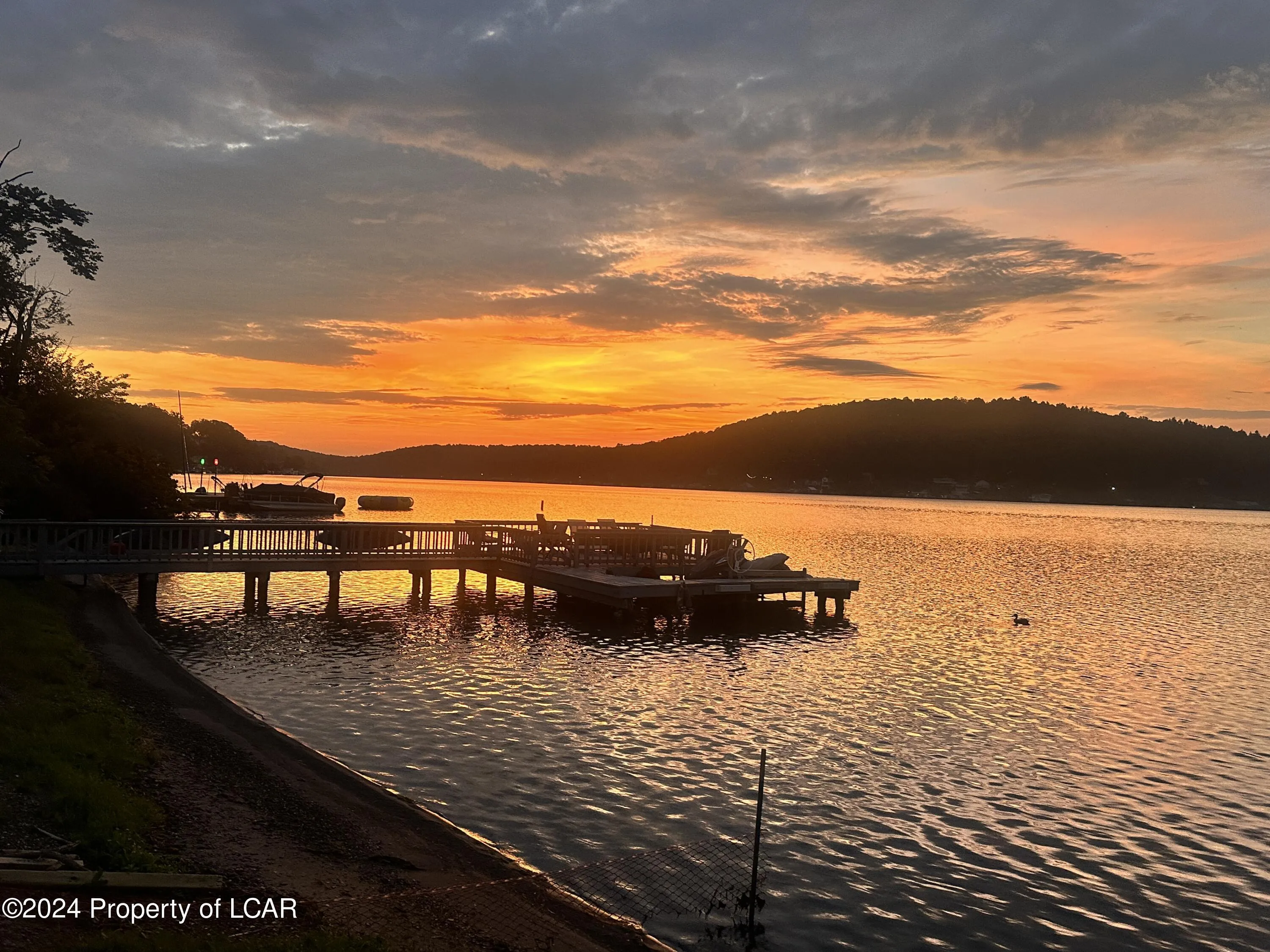 46 Lakeside Drive, Harveys Lake, Pa 18618, 2 Bedrooms Bedrooms, 5 Rooms Rooms,2 BathroomsBathrooms,Residential,For Sale,Lakeside Drive,24-4298
