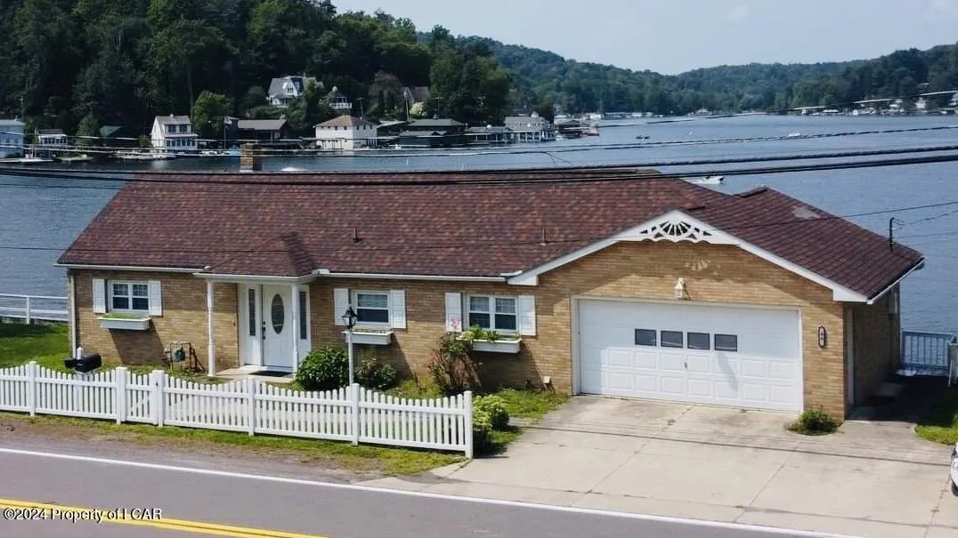46 Lakeside Drive, Harveys Lake, Pa 18618, 2 Bedrooms Bedrooms, 5 Rooms Rooms,2 BathroomsBathrooms,Residential,For Sale,Lakeside Drive,24-4298