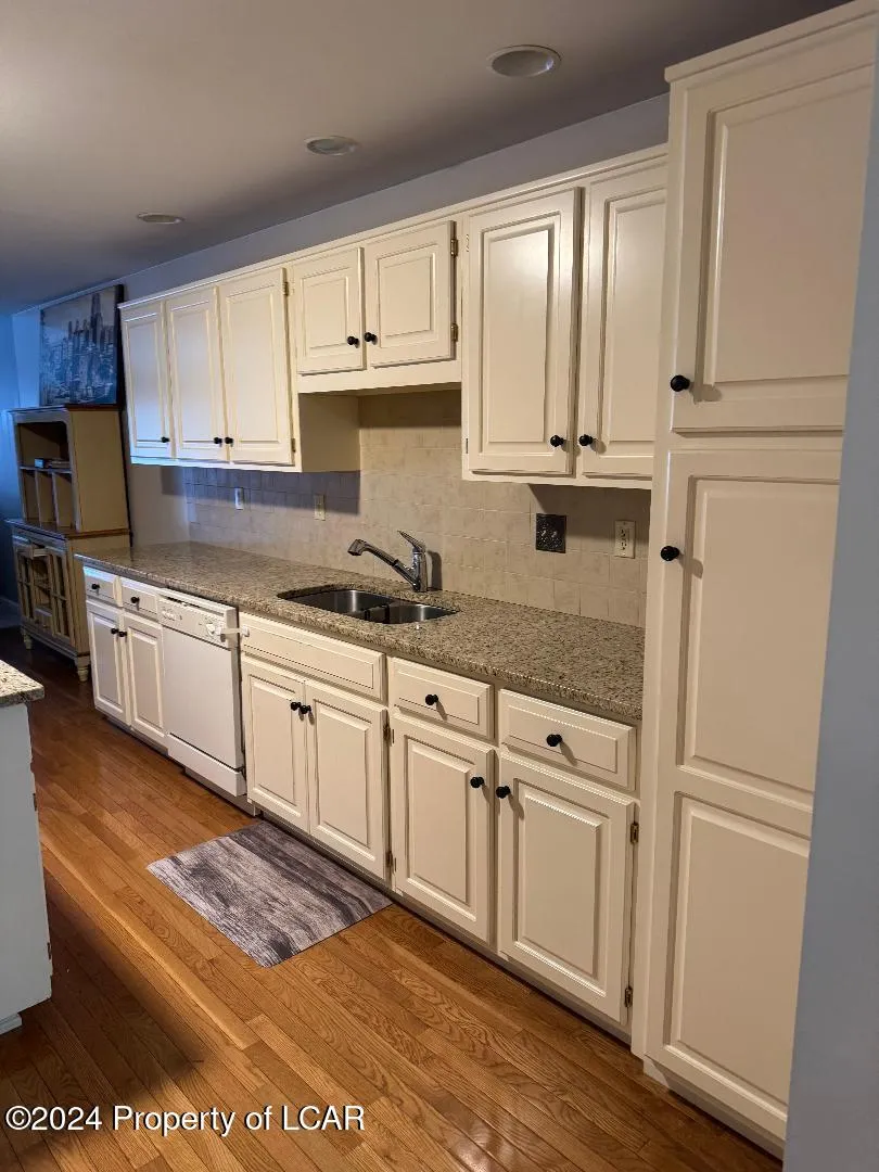 108 E Refuge Drive, Drums, Pa 18222, 2 Bedrooms Bedrooms, 9 Rooms Rooms,3 BathroomsBathrooms,Residential,For Sale,Refuge,24-6143