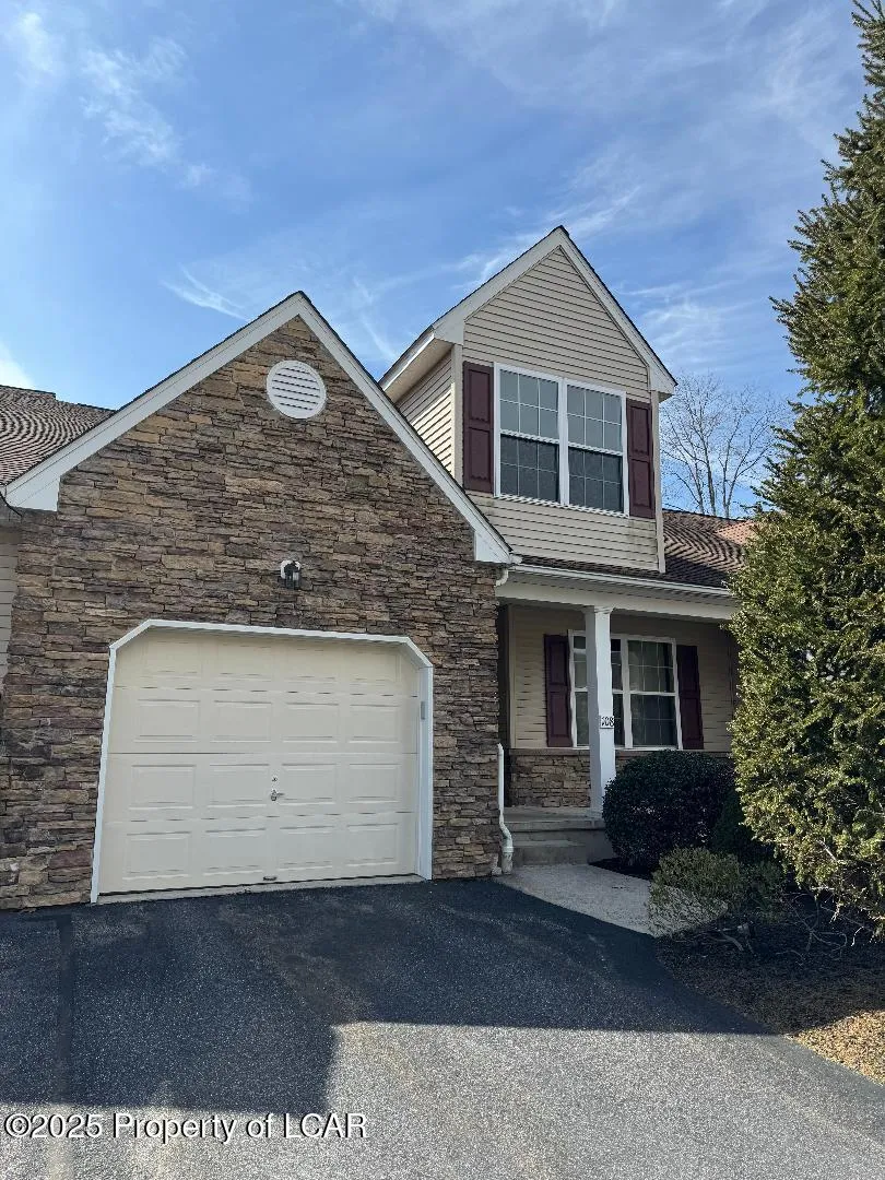 108 E Refuge Drive, Drums, Pa 18222, 2 Bedrooms Bedrooms, 9 Rooms Rooms,3 BathroomsBathrooms,Residential,For Sale,Refuge,24-6143