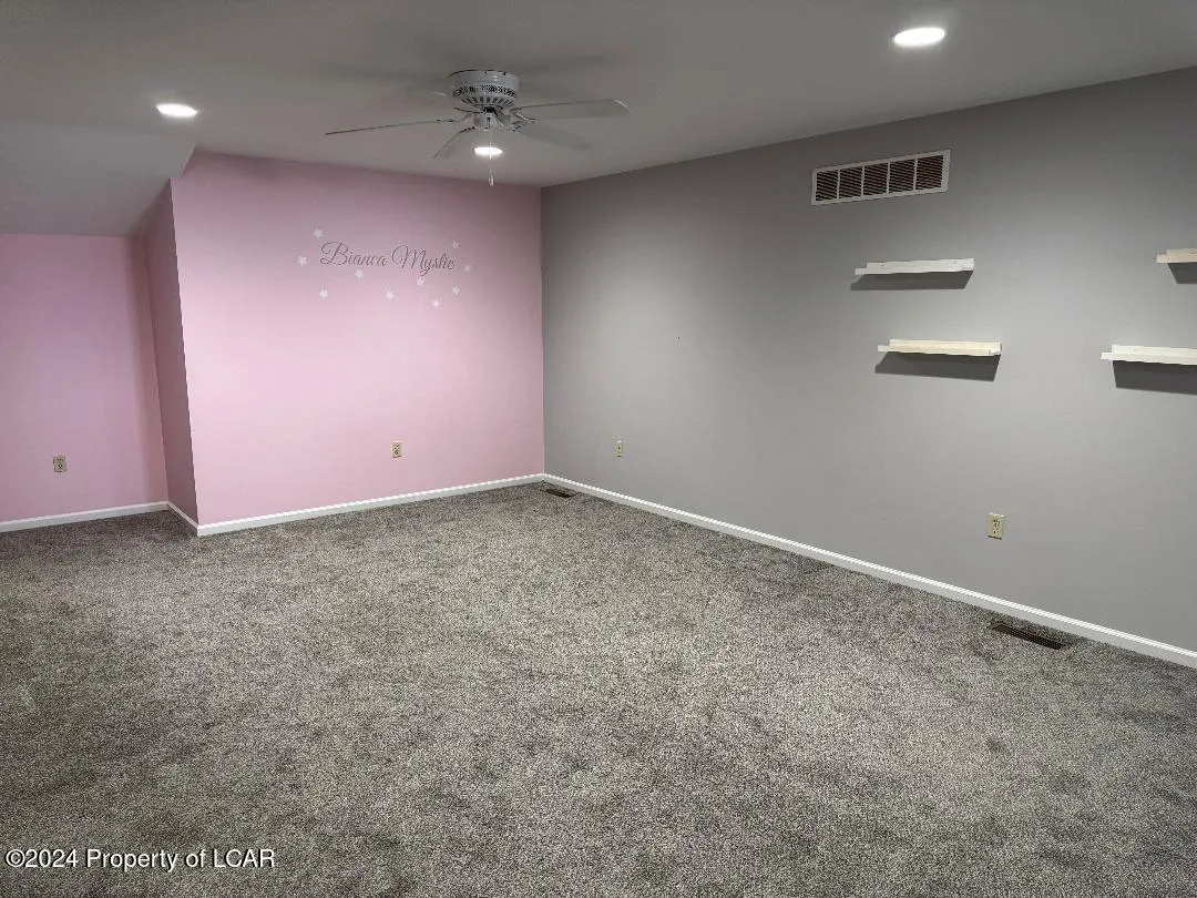 108 E Refuge Drive, Drums, Pa 18222, 2 Bedrooms Bedrooms, 9 Rooms Rooms,3 BathroomsBathrooms,Residential,For Sale,Refuge,24-6143