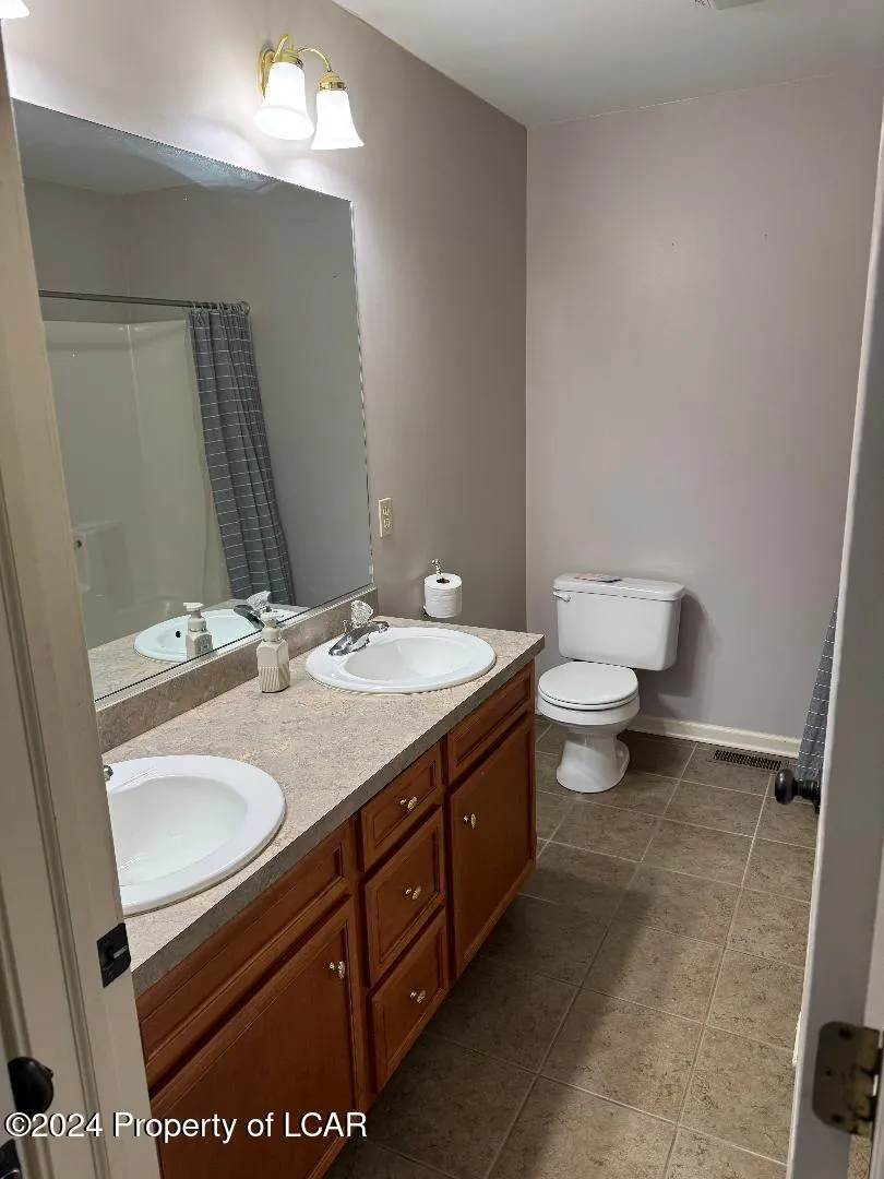 108 E Refuge Drive, Drums, Pa 18222, 2 Bedrooms Bedrooms, 9 Rooms Rooms,3 BathroomsBathrooms,Residential,For Sale,Refuge,24-6143