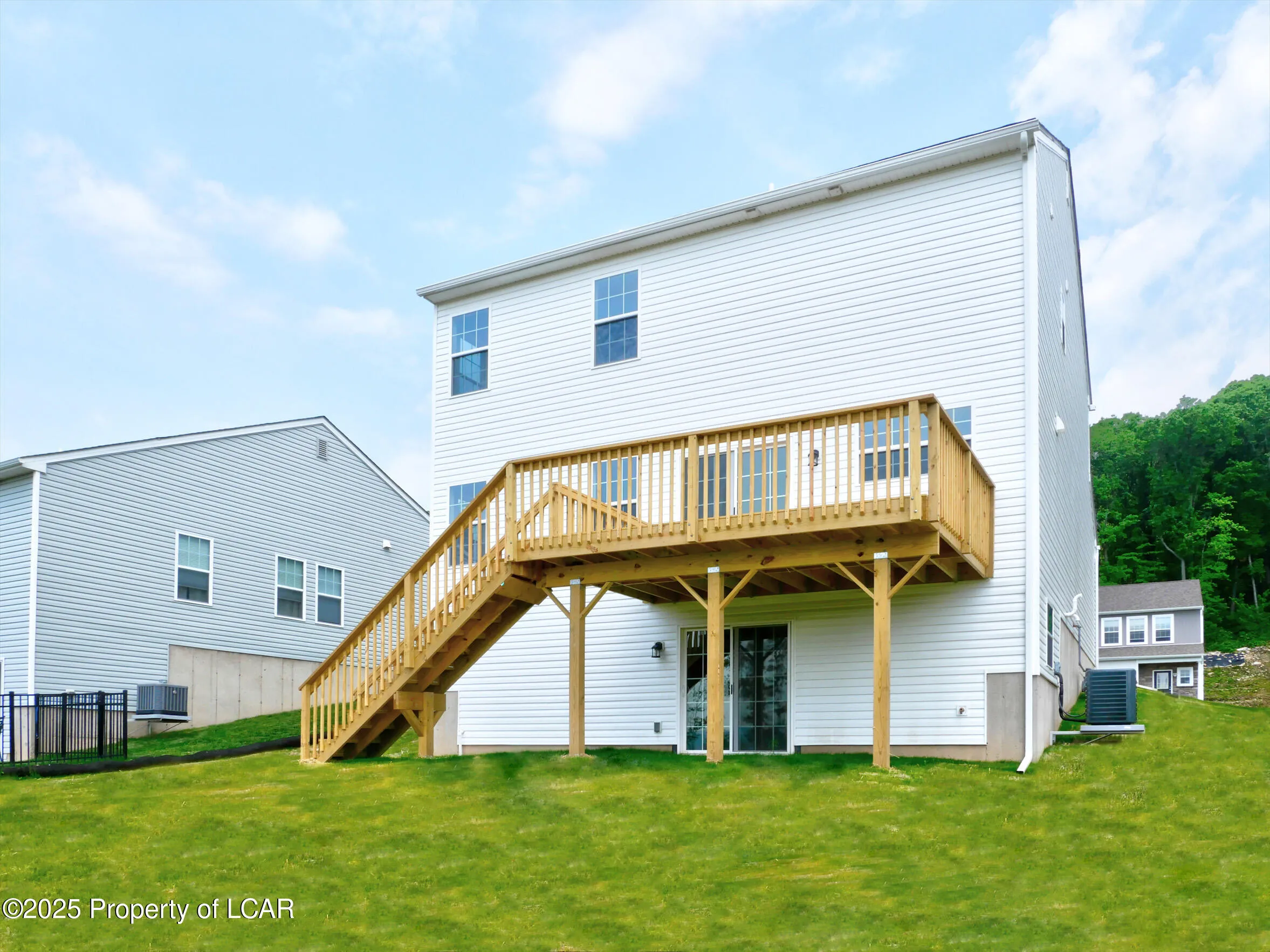 387 Long Run Road, Drums, Pa 18222, 3 Bedrooms Bedrooms, 10 Rooms Rooms,3 BathroomsBathrooms,Residential,For Sale,Long Run,25-166