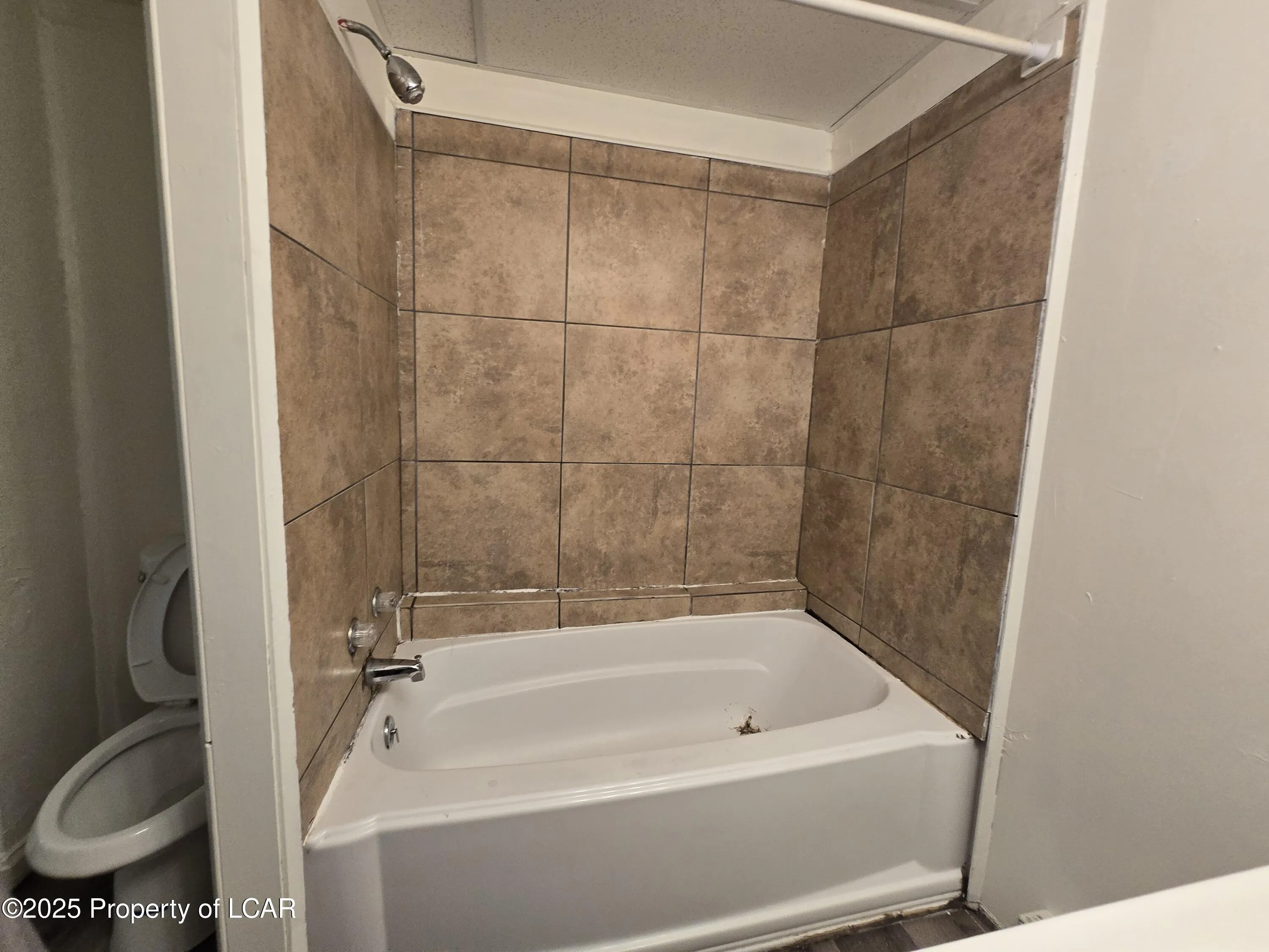380-384 S Franklin Street, Wilkes-Barre, PA 18702, ,Residential Income,For Sale,Franklin,25-1478