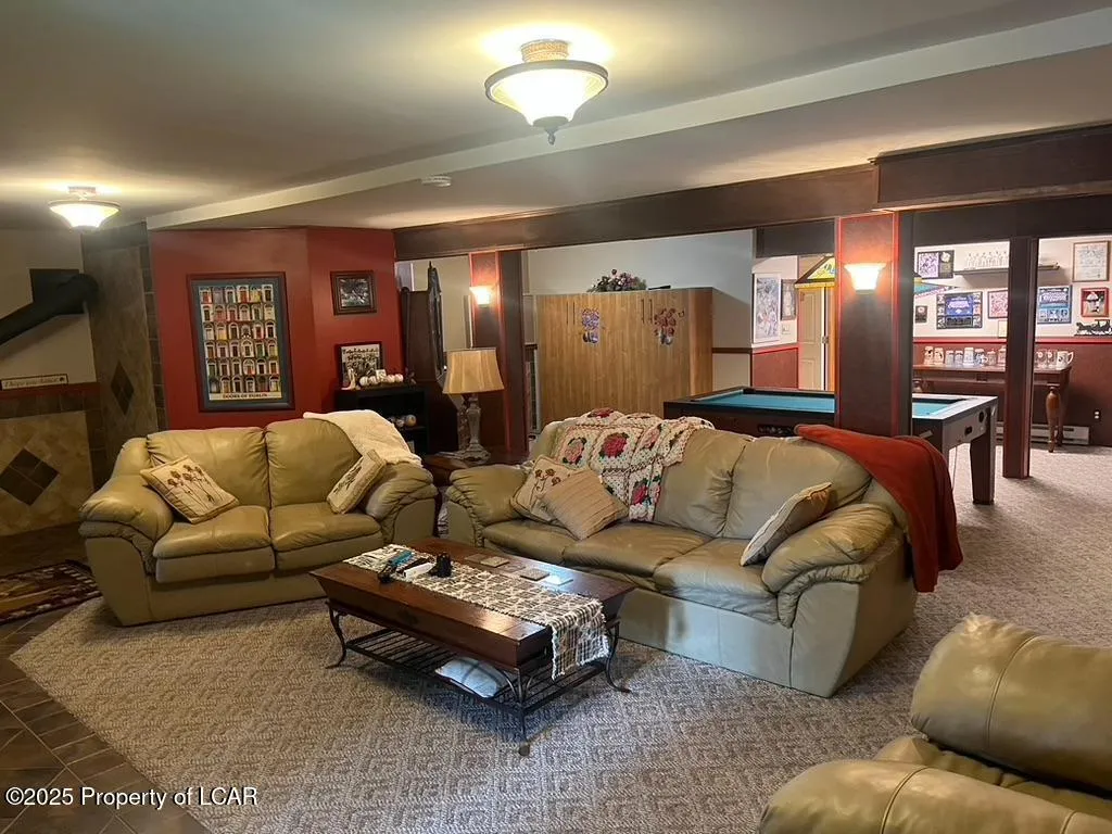 118 & 46 Arapahoe, Hazleton, Pa 18202, 5 Bedrooms Bedrooms, 9 Rooms Rooms,4 BathroomsBathrooms,Residential,For Sale,Arapahoe,25-2057