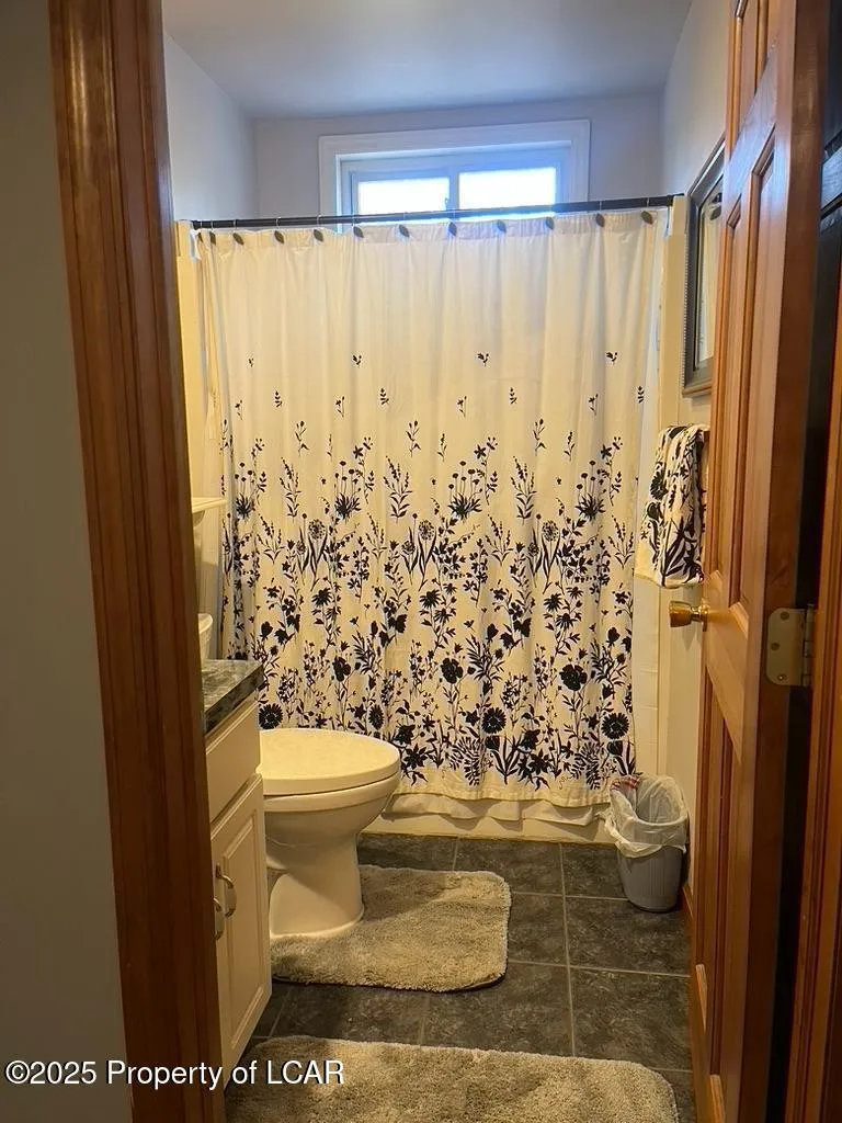 118 & 46 Arapahoe, Hazleton, Pa 18202, 5 Bedrooms Bedrooms, 9 Rooms Rooms,4 BathroomsBathrooms,Residential,For Sale,Arapahoe,25-2057