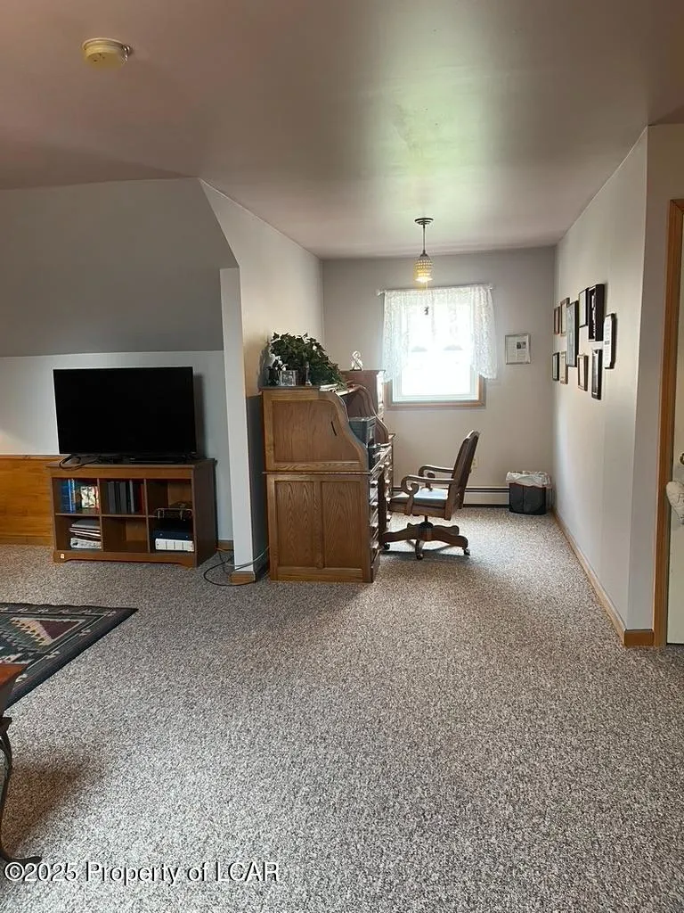 118 & 46 Arapahoe, Hazleton, Pa 18202, 5 Bedrooms Bedrooms, 9 Rooms Rooms,4 BathroomsBathrooms,Residential,For Sale,Arapahoe,25-2057