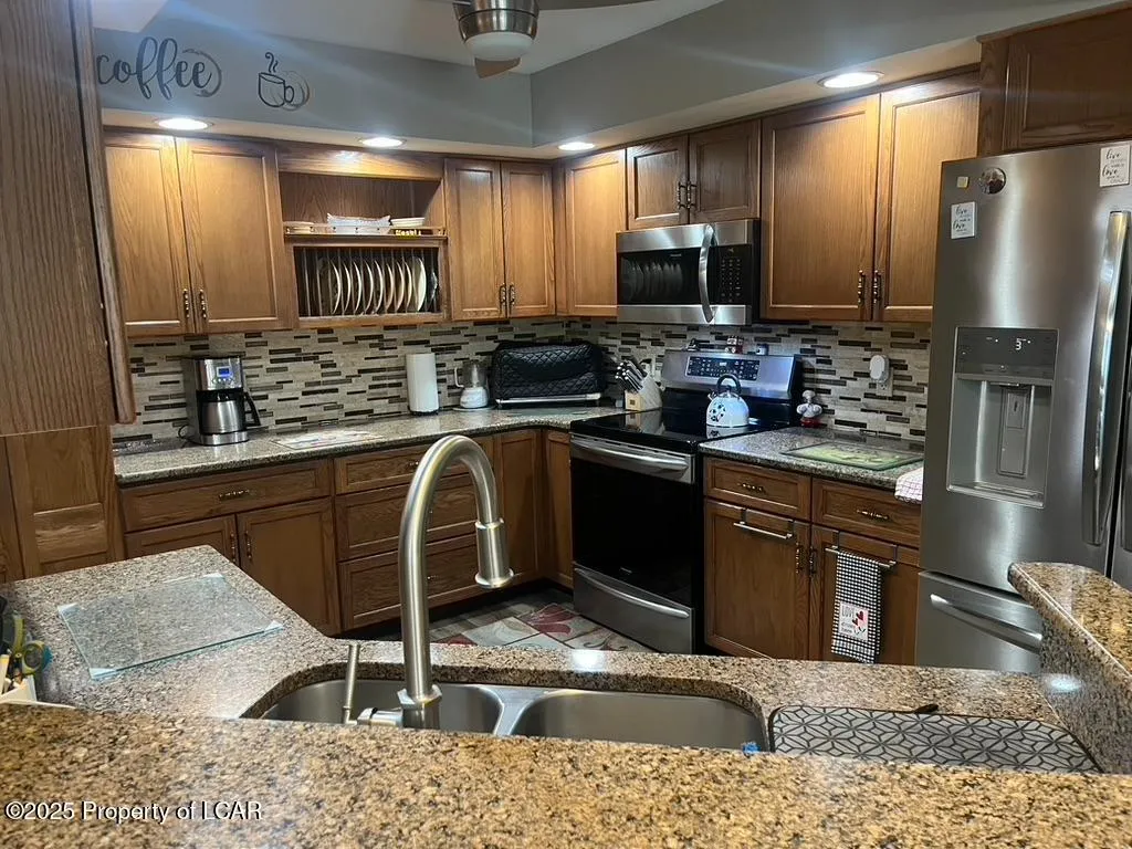 118 & 46 Arapahoe, Hazleton, Pa 18202, 5 Bedrooms Bedrooms, 9 Rooms Rooms,4 BathroomsBathrooms,Residential,For Sale,Arapahoe,25-2057